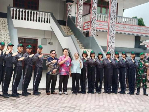 14 ORANG SISWA SMA NEGERI 1 RAYA LOLOS PASKIBRA KABUPATEN SI
